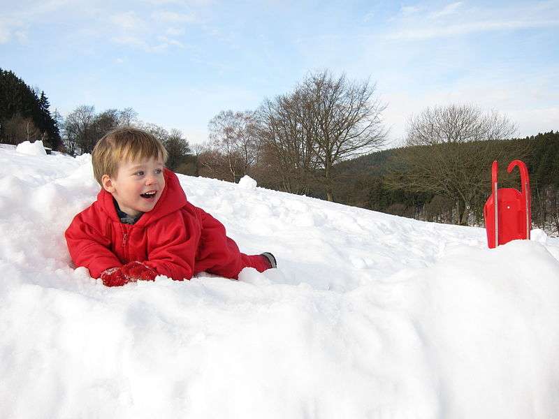 Kids t-shirts Christmas playing in snow